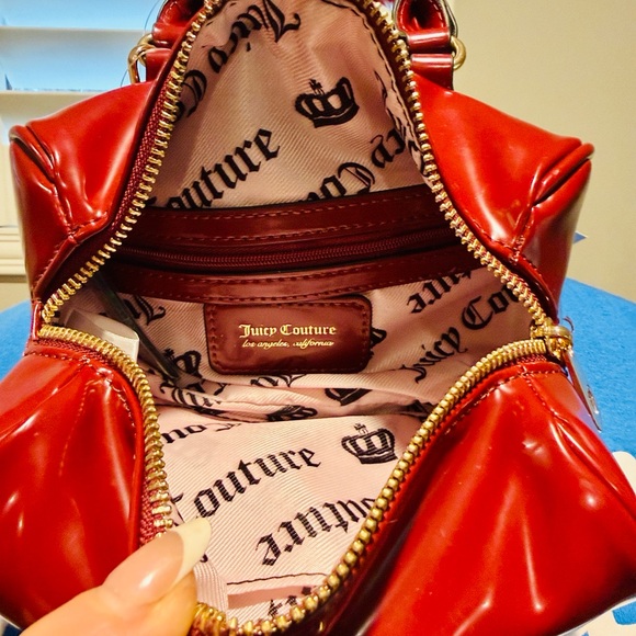 Juicy Couture Glossy Red Mini Bag with Gold Chain - Picture 5 of 7